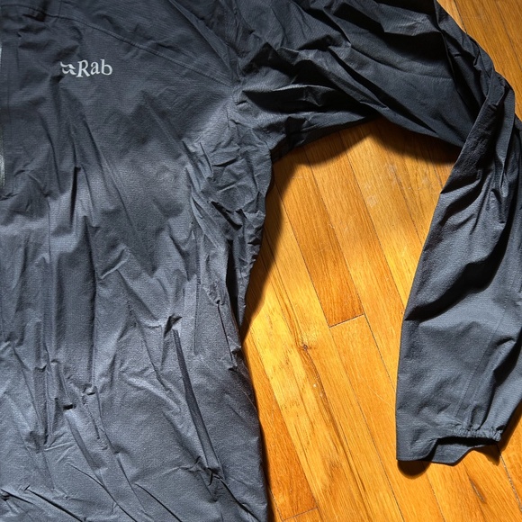 Rab Pertex Ultralight Running/Hiking Rain Jacket L Black - Picture 2 of 5